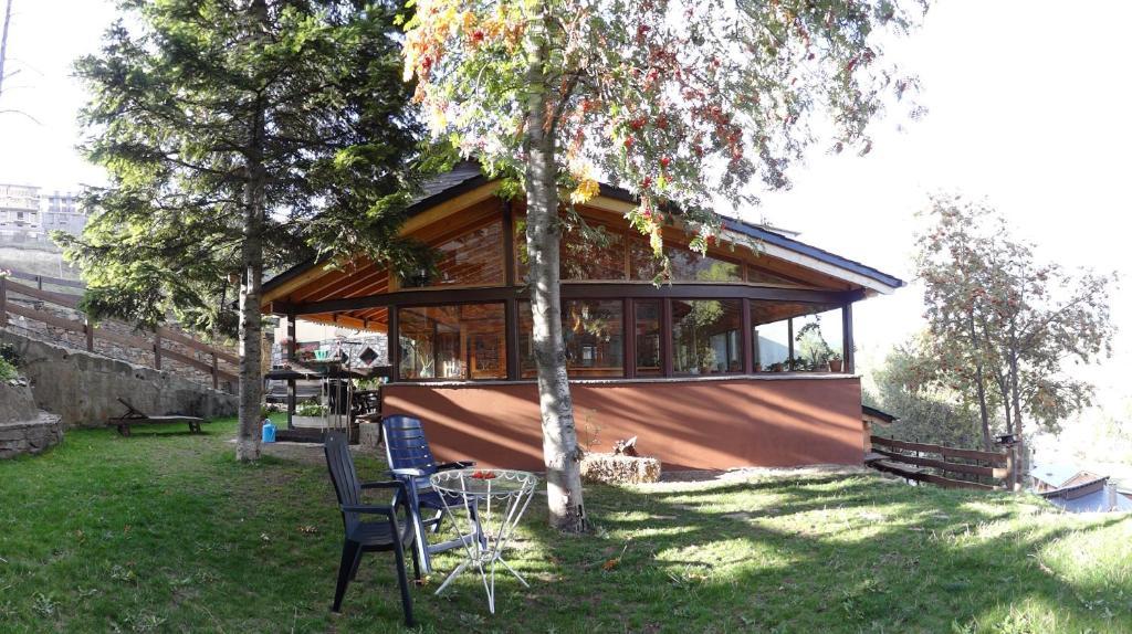 Xalet Refugi Pere Carne Hostel La Molina  Exterior photo